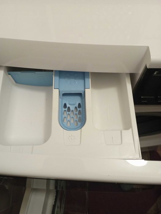 Пералня Sharp, ползвана година.