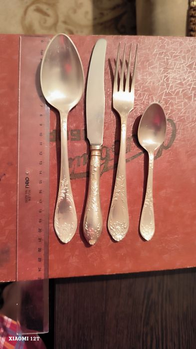 Мельхиор!Столовые приборы! В очень хорошем состоянии,почти новые!