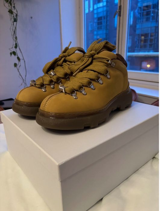 Мъжки обувки/боти Burberry