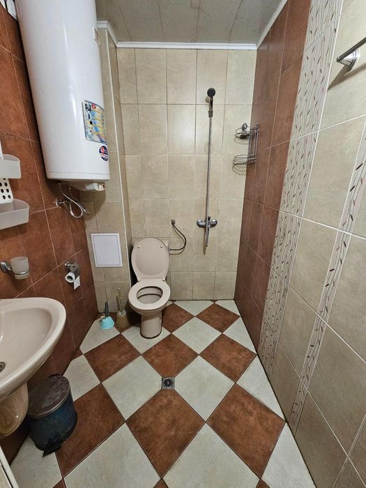 Дава се под наем Двустаен апартамент в Пловдив, Кършияка - 72 кв.м за 409 € - Снимка #6