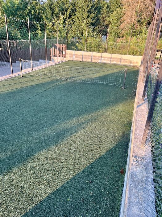 Cabana Colibița la malul lacului-9 Dormitoare-Acces la lac-Teren Tenis