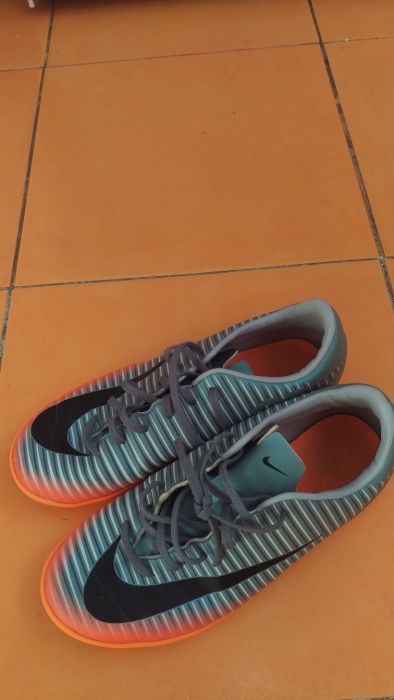 Adidasi nike copii