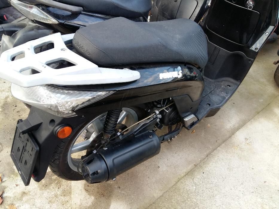 продавам Kymco people S 125 200 На части