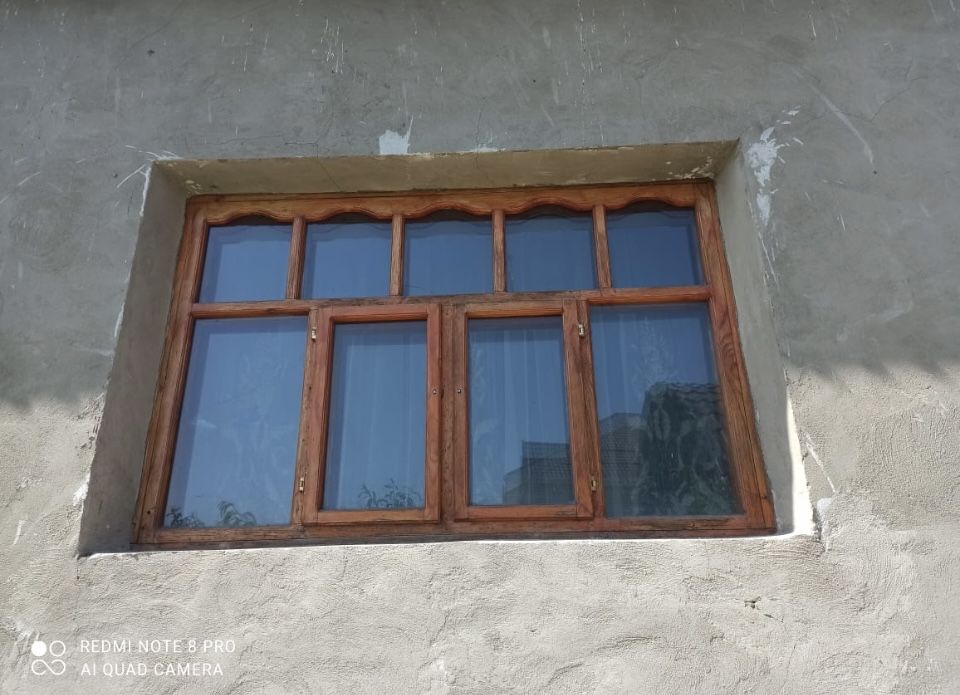 Окно деревянный