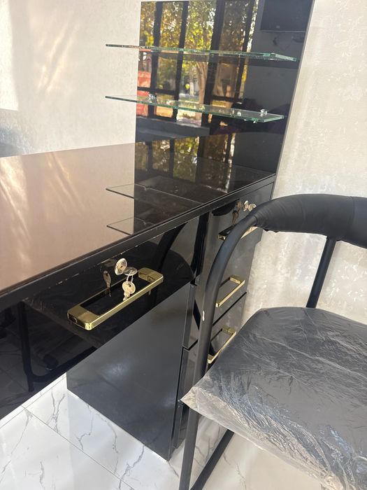 Manikyur stol stul pedikyur sotiladi yangi