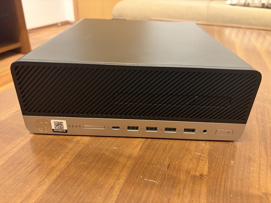 Calculator Hp 705 g4 Ryzen 3 2200g  Licenta Windows