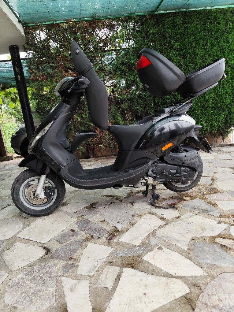 Piaggio Zip 100 кубика