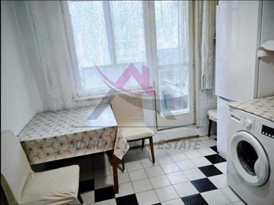 Дава се под наем Тристаен апартамент в Варна, Колхозен пазар - 80 кв.м за 383 € - Снимка #2