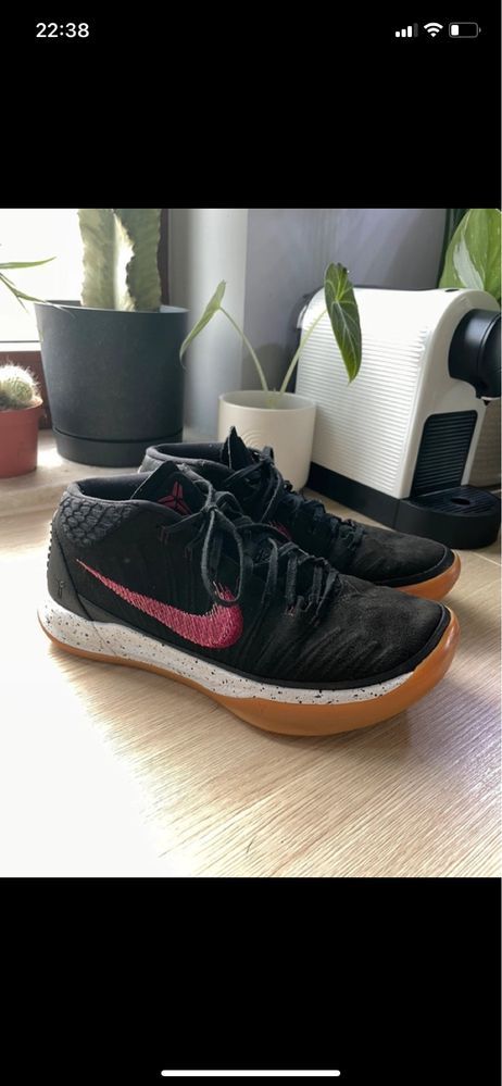 Nike kobe AD Mid Black Gum