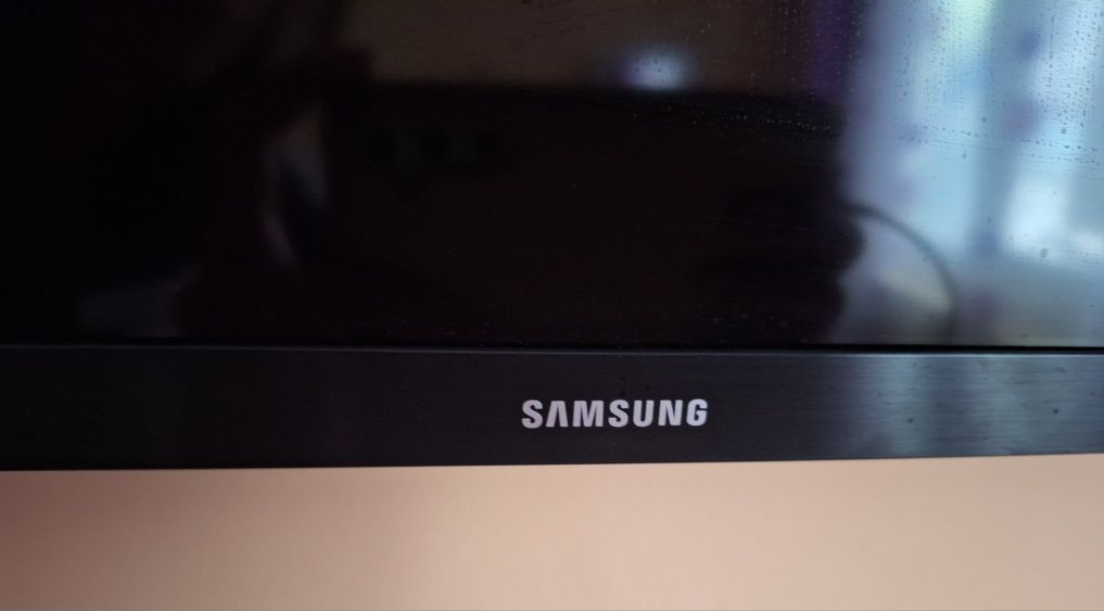 Телевизор Samsung 32 инча
