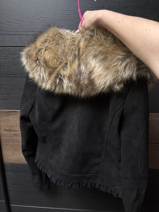 Яке черен велур с яка от еко косъм