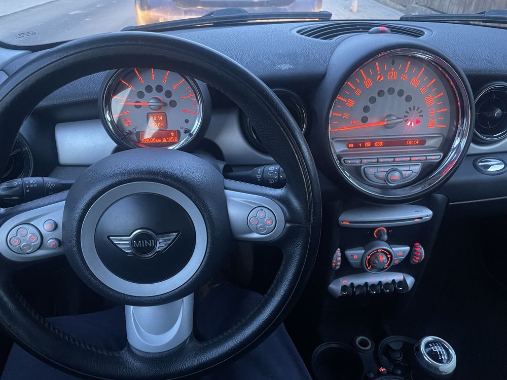 De vanzare Mini cooper R56 sau schimb cu golf 5 , polo dupa 2006