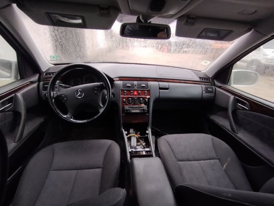 На Части Mercedes E class W 210