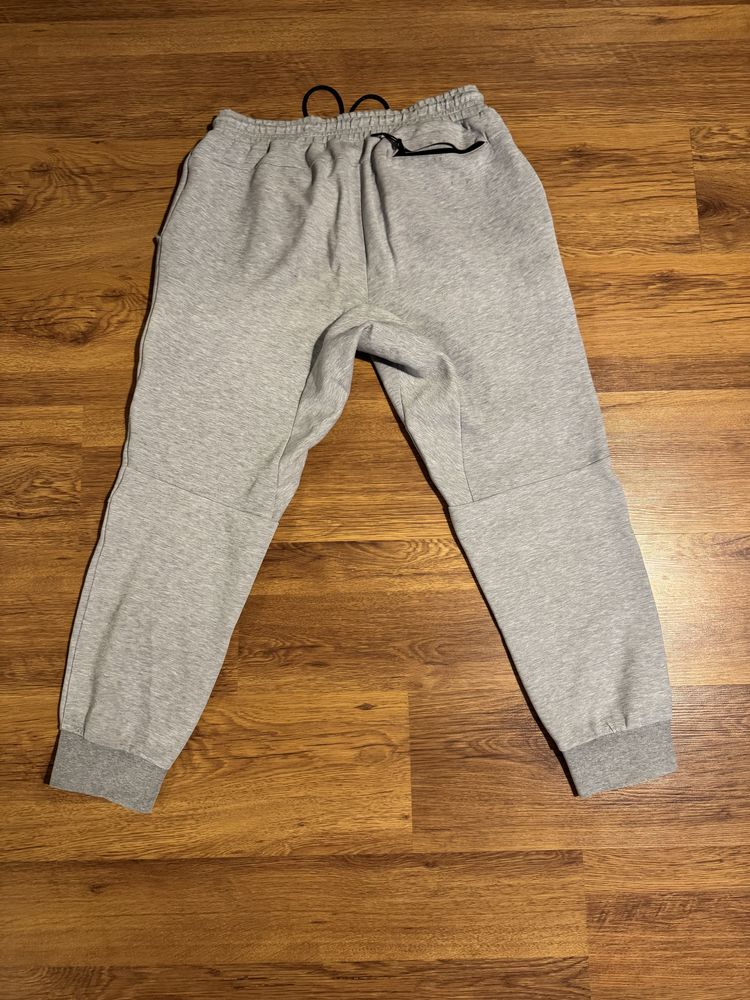 Nike Tech Fleece old season