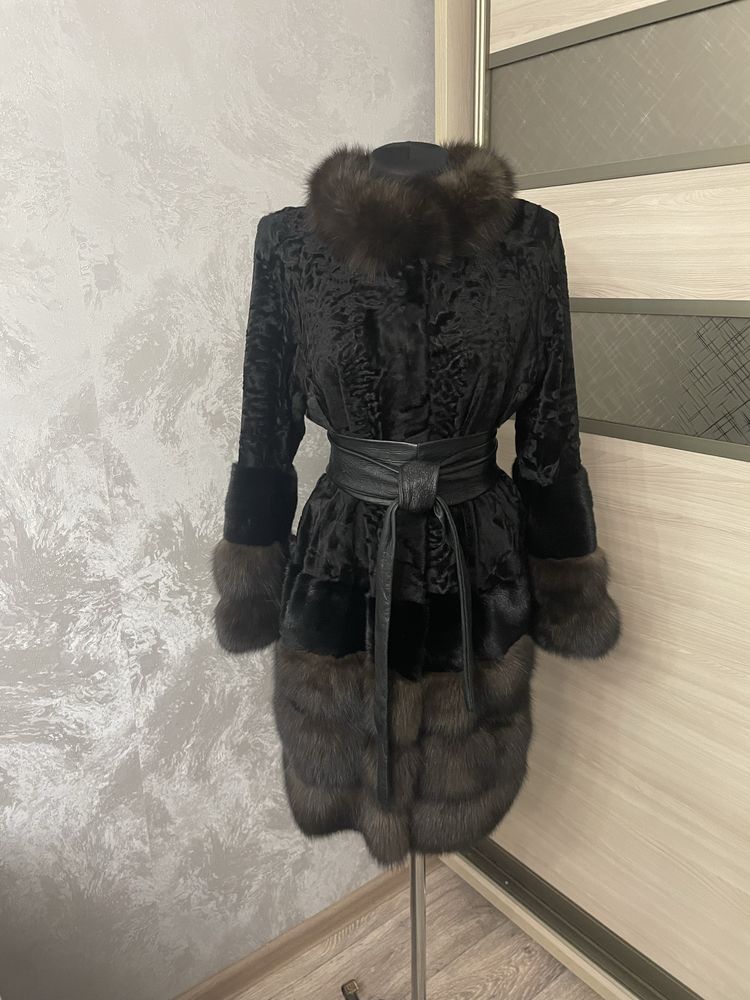 Шуба, соболь, каракульча SWAKARA.