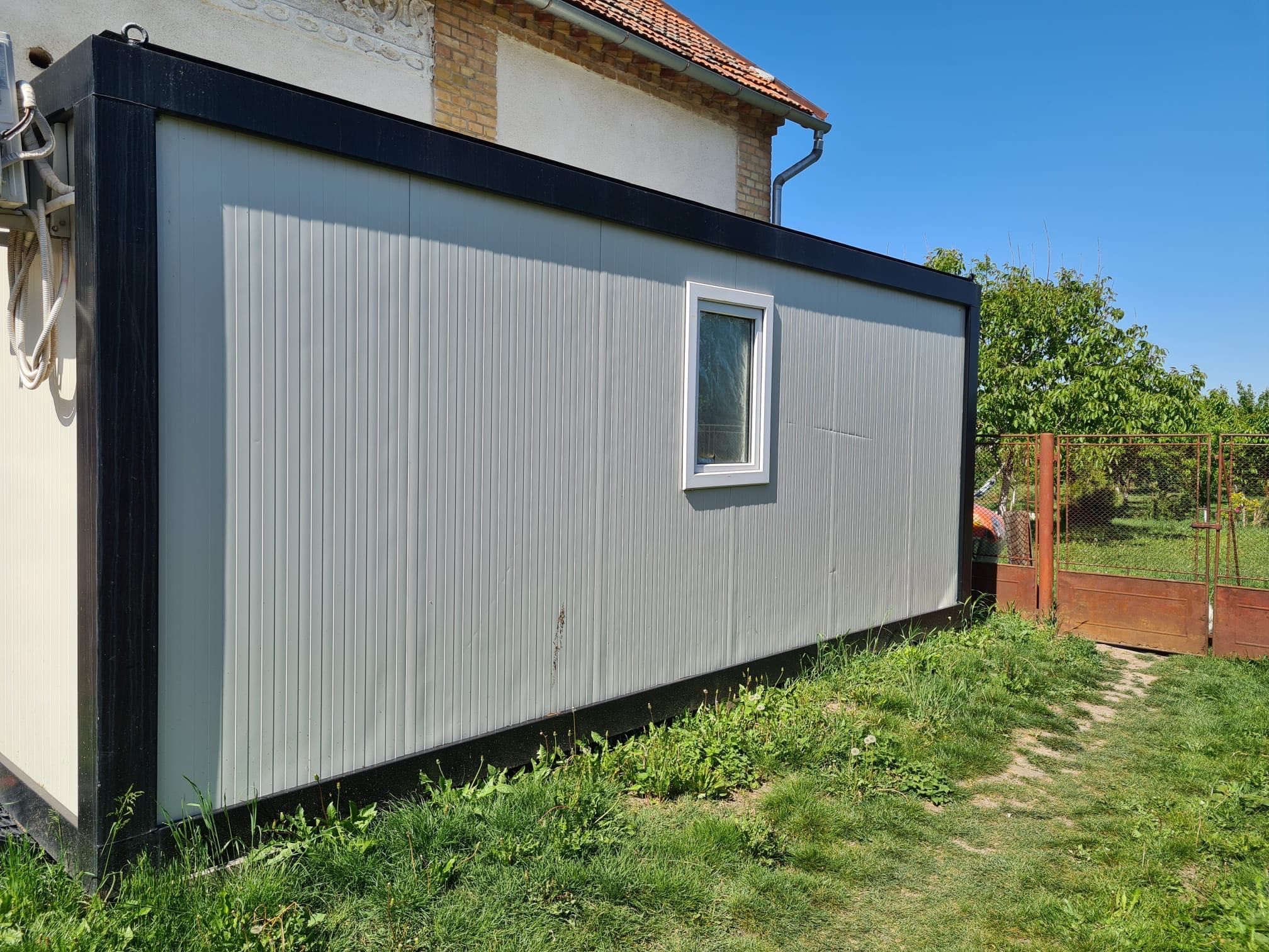 Vând container modular în condiție excelentă (nefolosit)dim 6 x 2.40 m