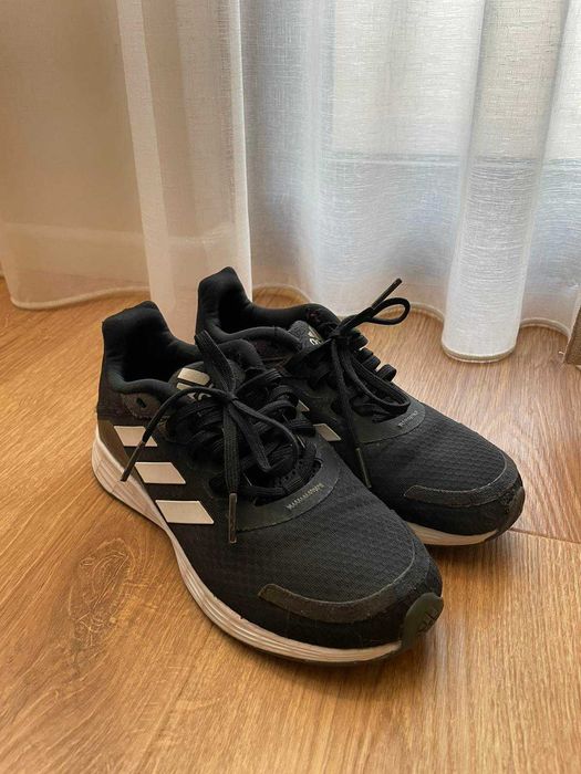 Детски кецове Adidas (33 номер)