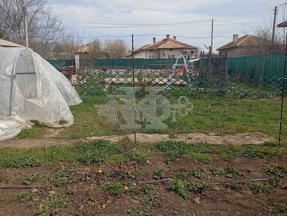 Продава се Къща в Генерал Тошево - 85 кв.м за 630 €/кв.м - Снимка #17