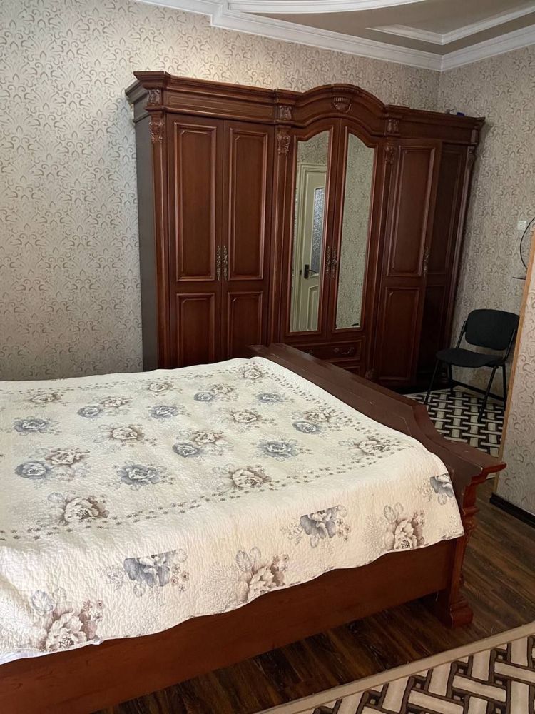 Спалний гарнитур сотилади