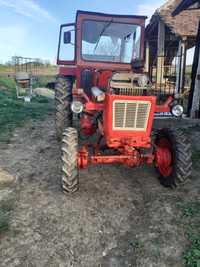 Tractor universal 651 M