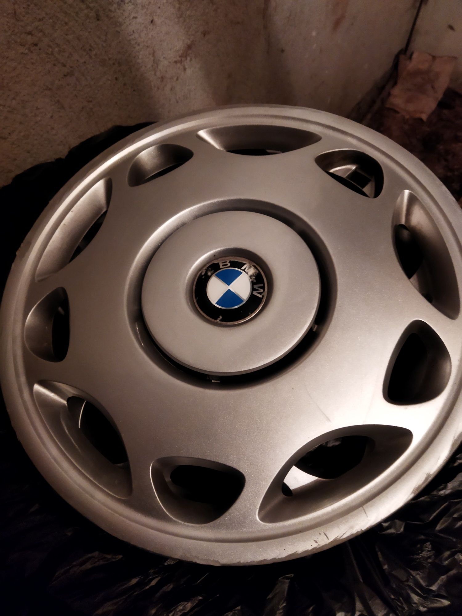 4 бр. стоманени джанти със зимни гуми за BMW