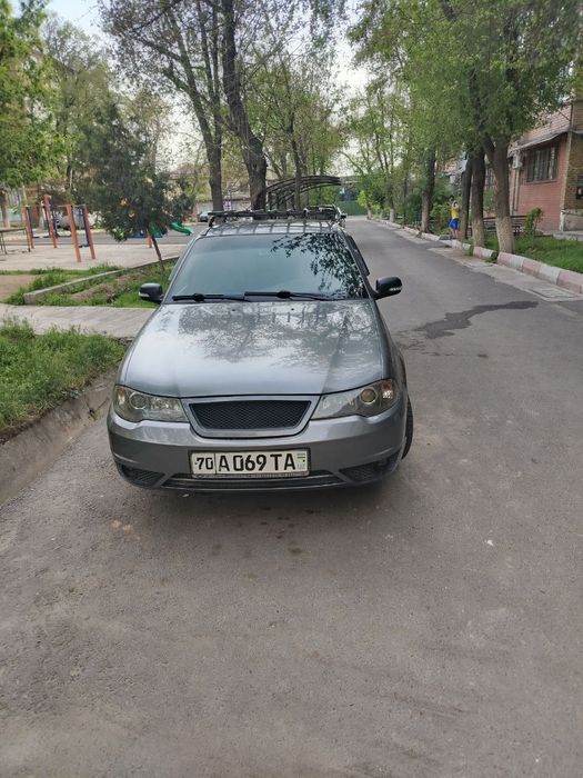 Moshina 100 garantiyali 1qul xaydalgan pul kerakli zarur boʻlganligi u