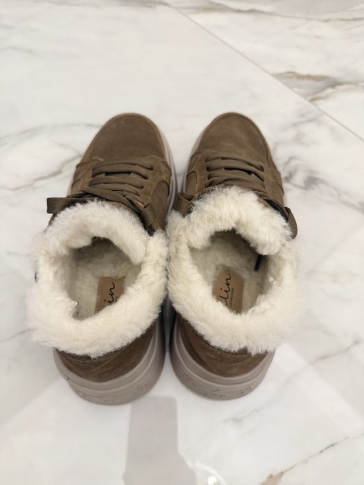 Кроссовки утепленные 37 р