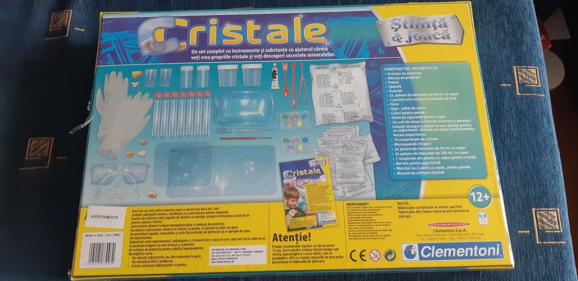 Joc pentru a crea cristale