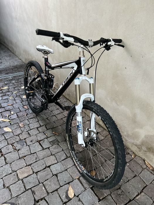 Vand bicicleta mtb Treck fuel ex full suspension
