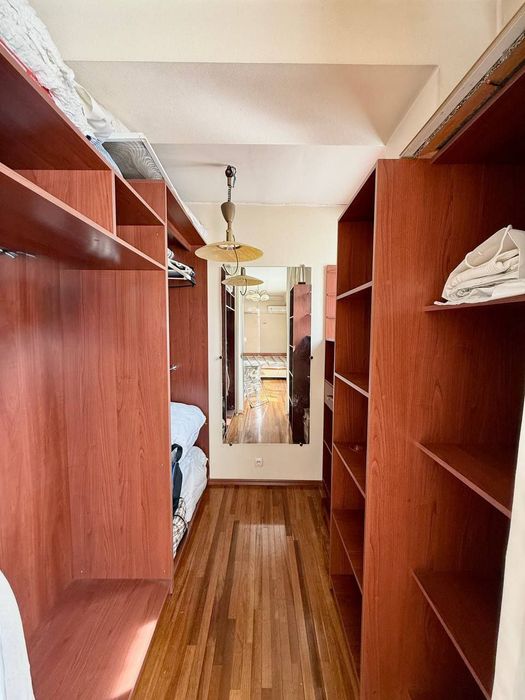 Срочно! Квартира на Ц1-Бибигон 1*2/4/4 общ пл 42м  с обстановкой