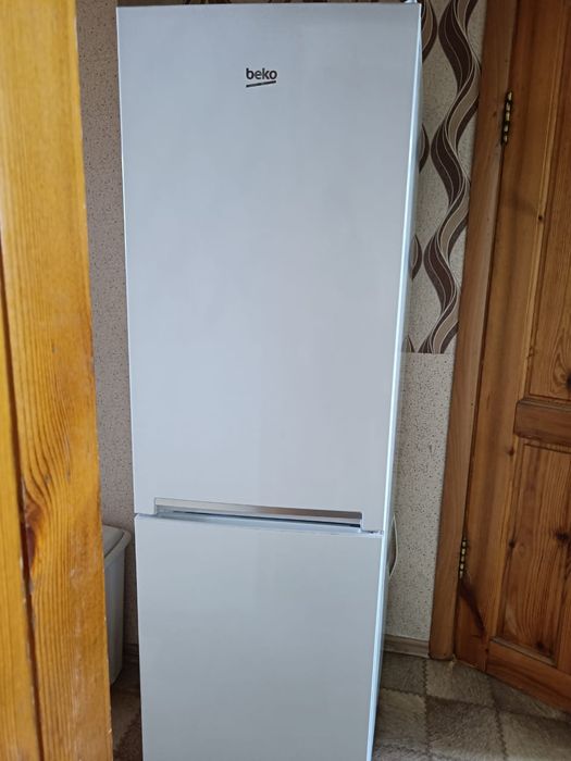 Продаётся  холодильник