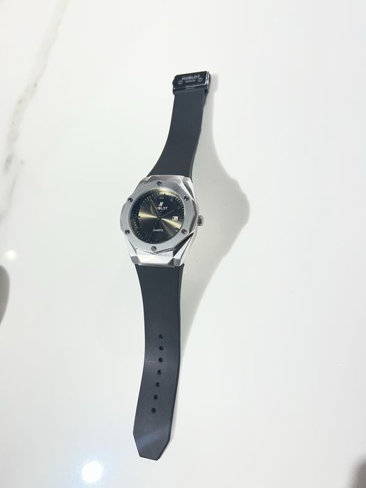 HUBLOT наручные часы