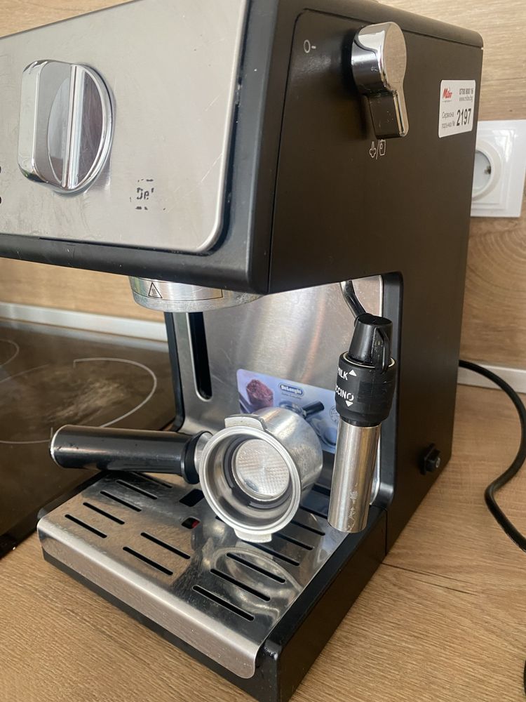 Кафе машина Delonghi