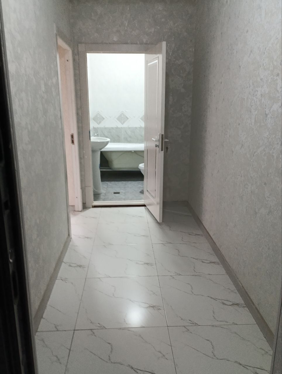 Srochna sotiladi massiv qoyliq