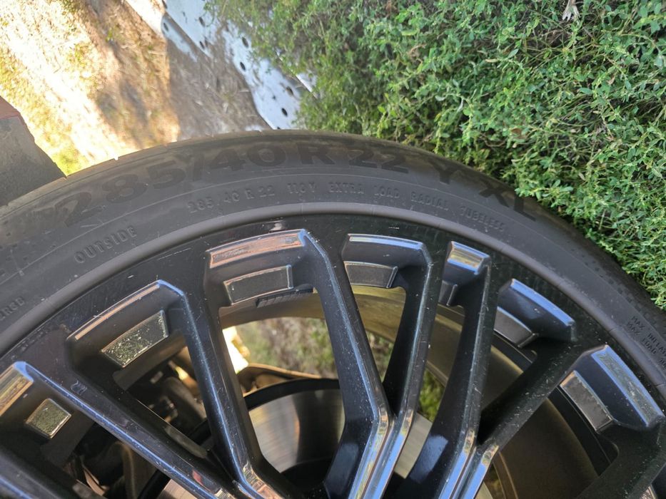 Vand 4 anvelope vara Continental 285/40 r22