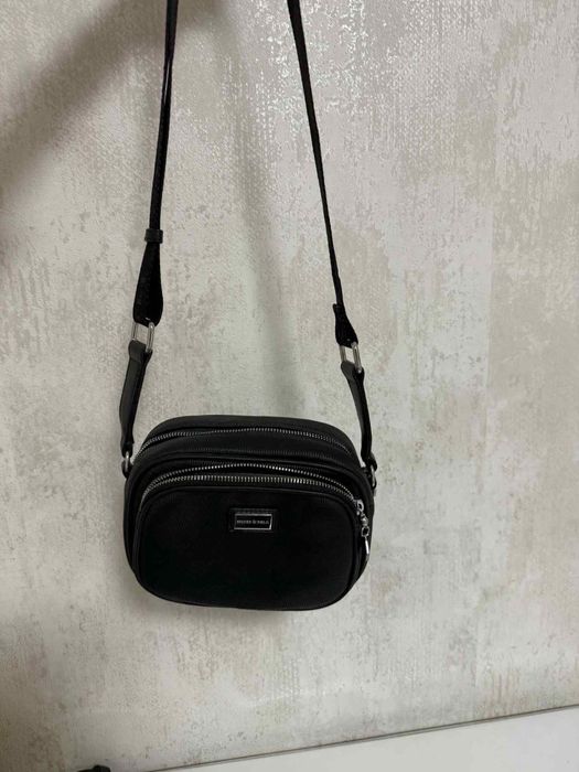 Дамска чанта през рамо