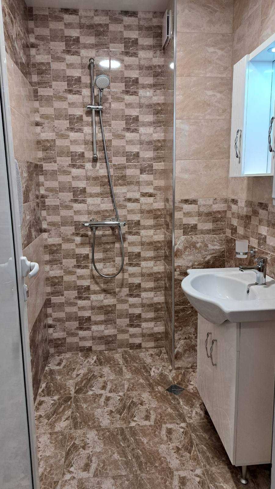 Тристаен апартамент под наем