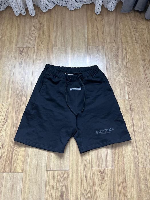 Pantaloni Scurti Essentials