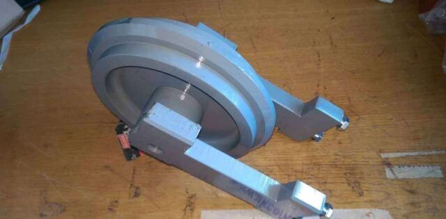 idler bobcat e16
