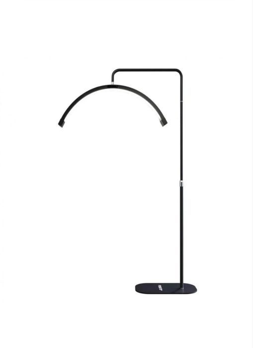 Lampa semiluna cosmetica