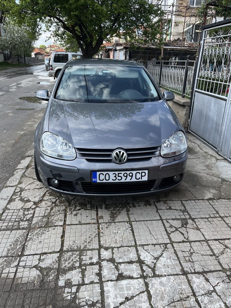 Vw golf5 продава се цял