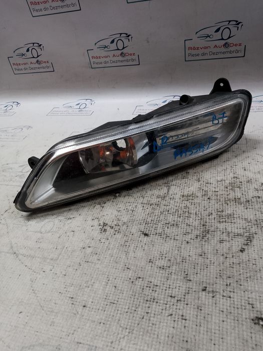 proiectoare dreapta  volkswagen passat b7 2007