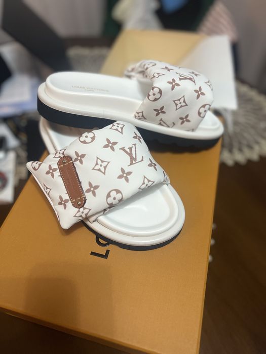 Papuci Louis Vuitton 37 originali