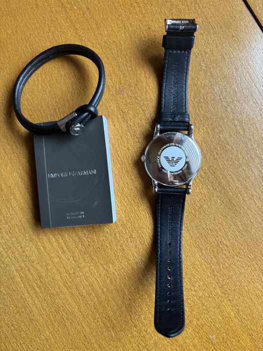 Emporio Armani мъжки кожен часовник и гривна