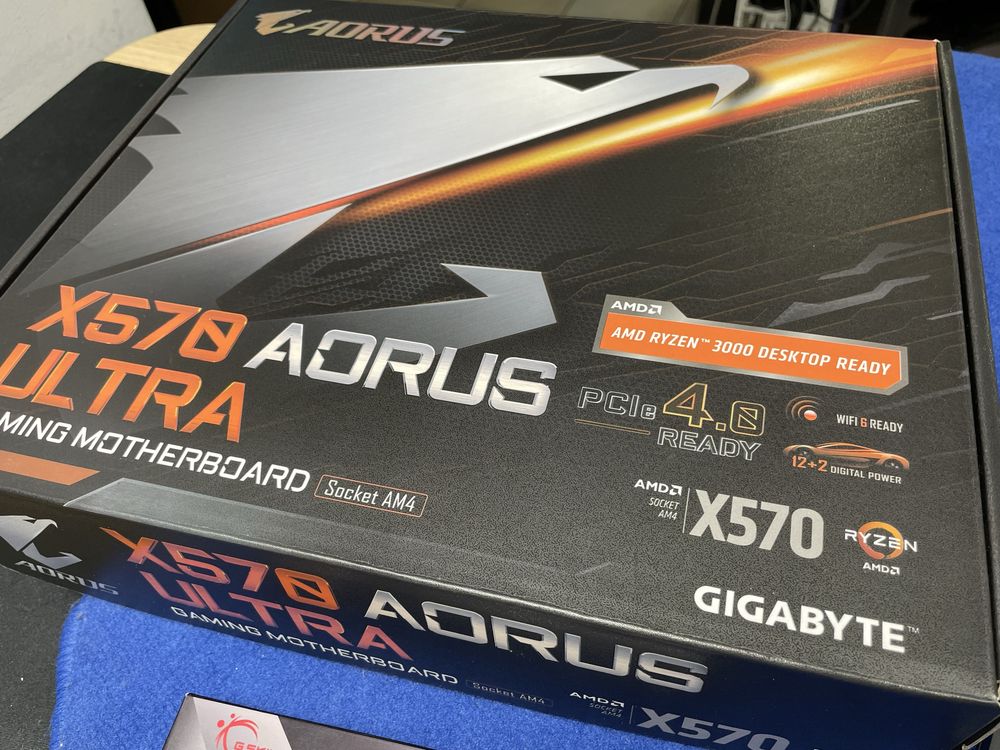 Gigabyte X570 Aorus ULTRA/RYZEN 9 - 3950X/32GB DDR4