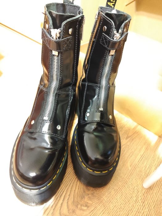 Боти естествена кожа Dr. Martens