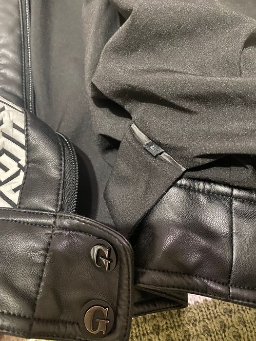 Дамско яке GUESS