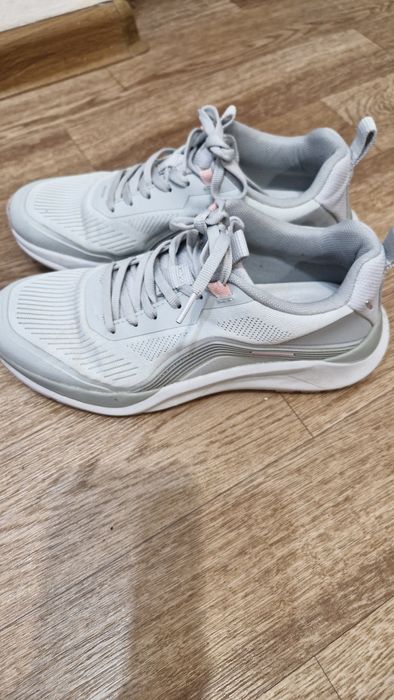 Кроссовки женские легкие,дышащие