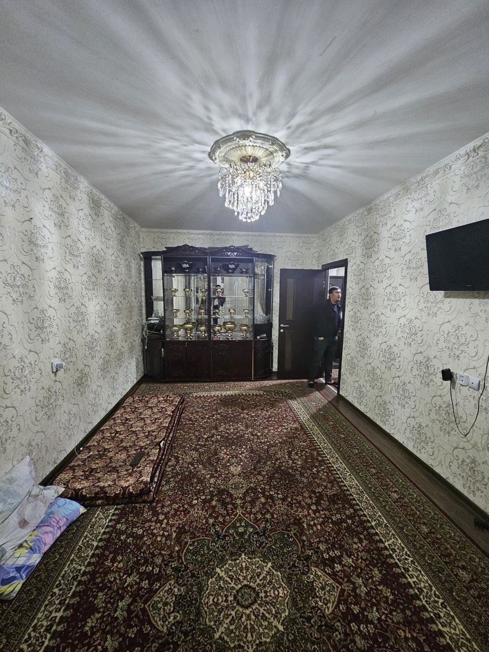 Sergeli Rayon 
Yangi Hayot 9 xudud
Novastroyka gishtli dom 
7 etajka