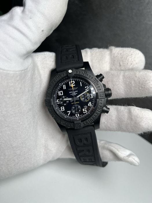 Часовник Breitling Avenger